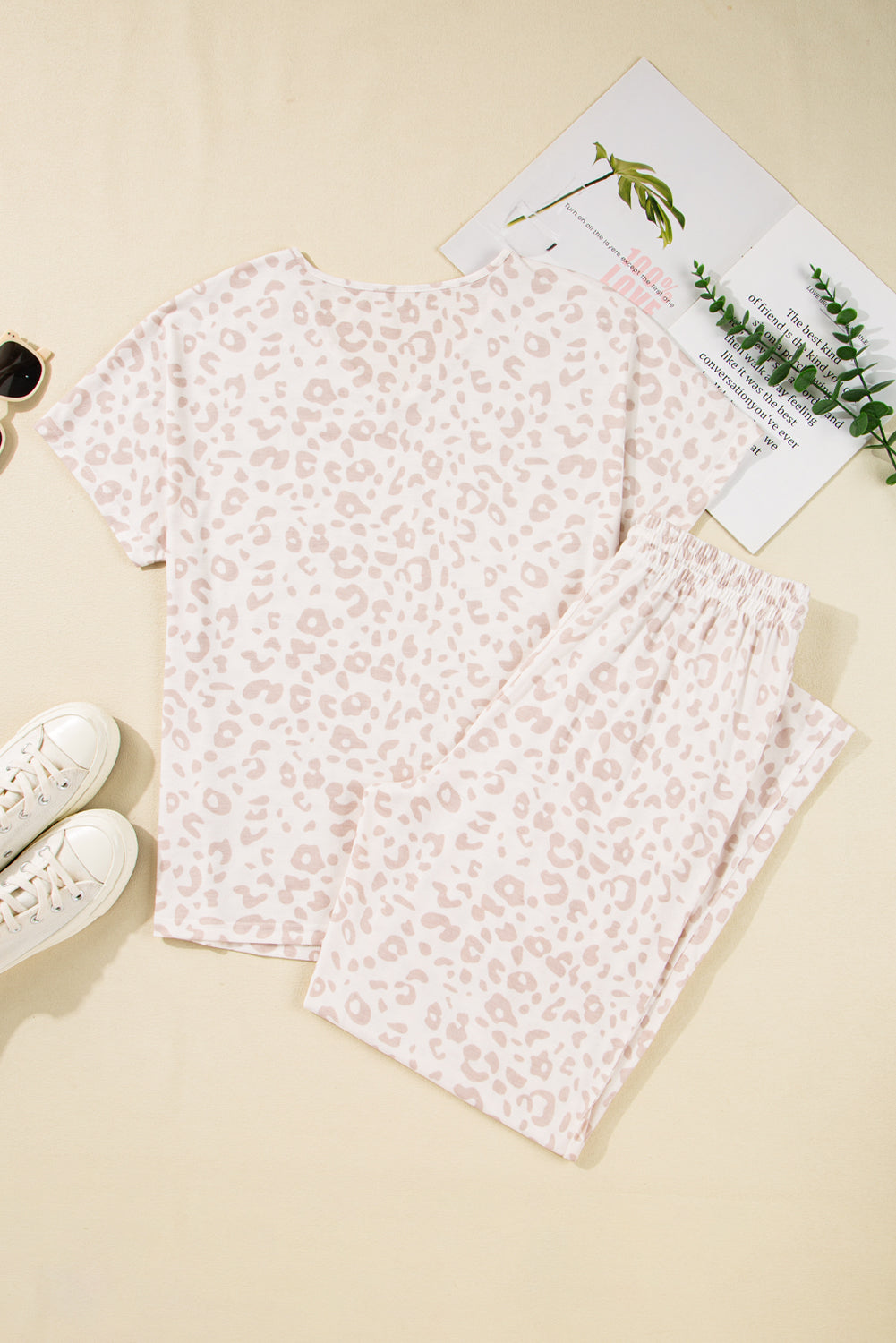 Tee Cheetah V-Neck and Pants Lounge Set