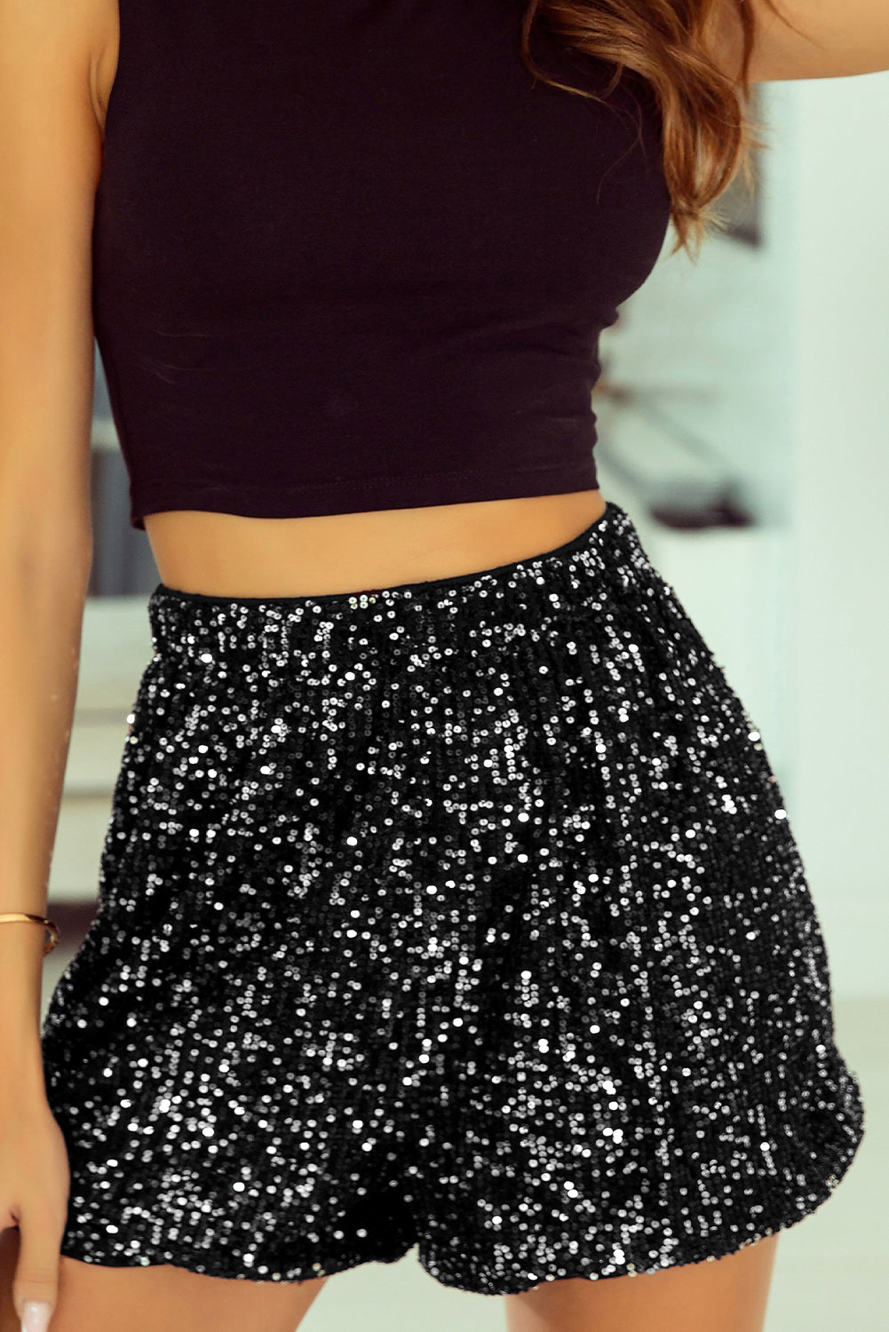 Women's Sequin Straight Leg High-Rise Everyday Shorts