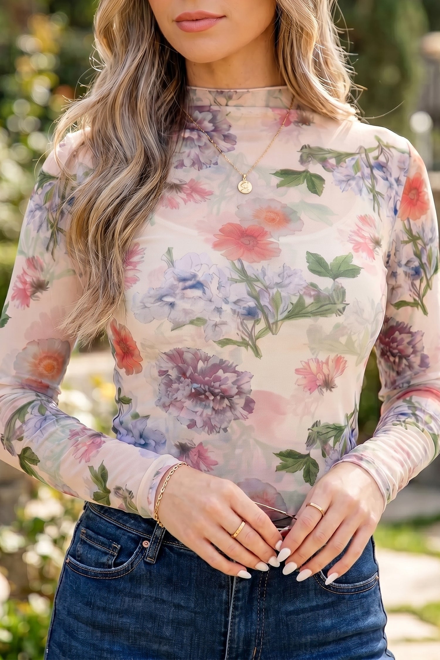 Thumbhole Floral Mesh Long-Sleeved Slim Top in Apricot