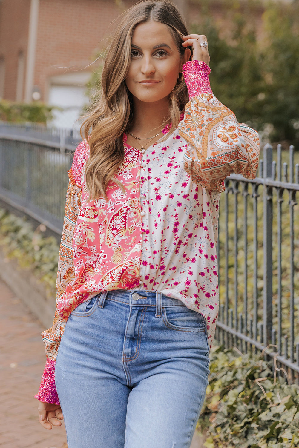 Floral Printed Mixed Printed Puff Sleeve V-Neck Shirt