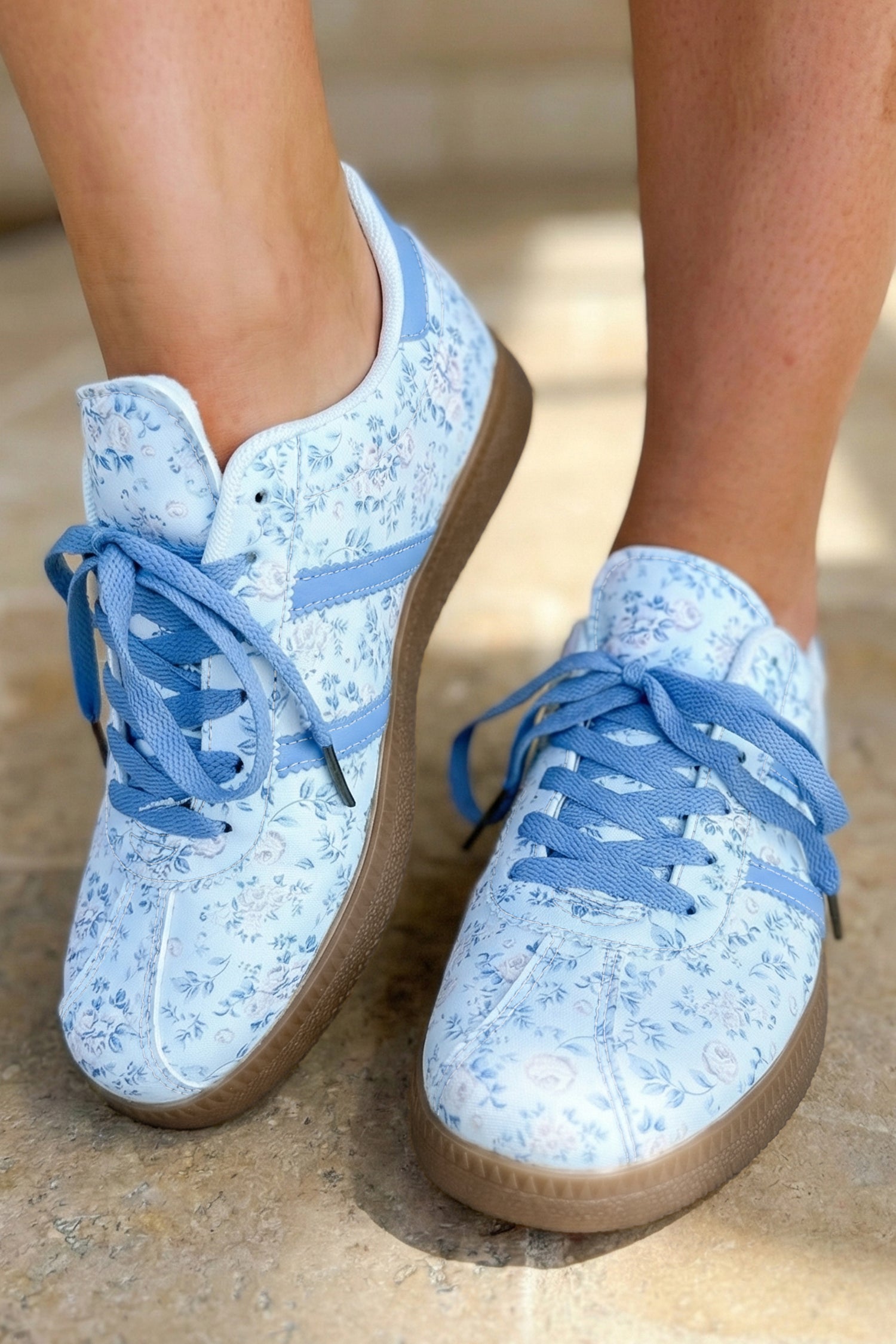 Lace-up PU Floral-Print PU Leather Flat Shoes in Light Blue