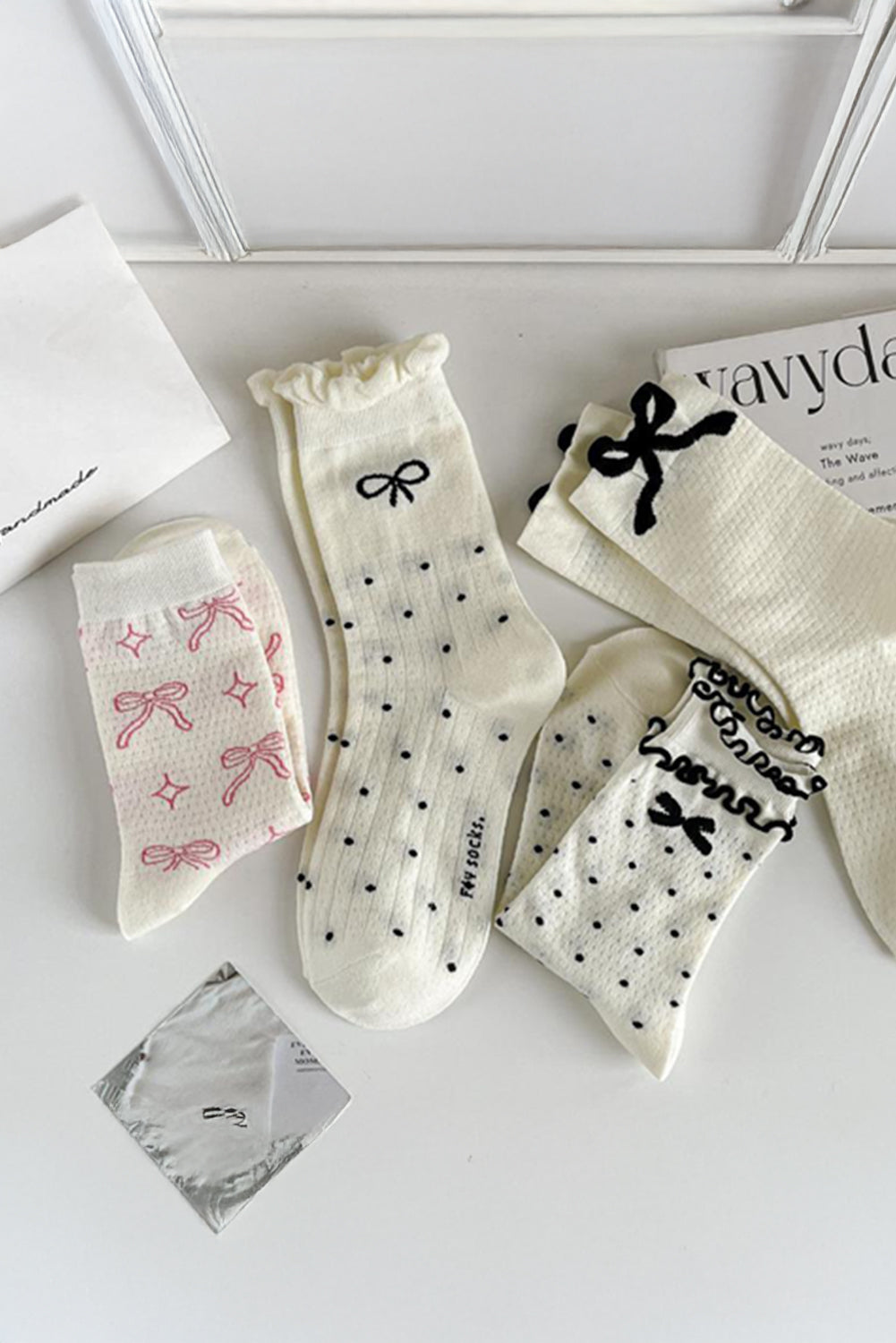 Sweet Mid Bowknot Print Calf Socks