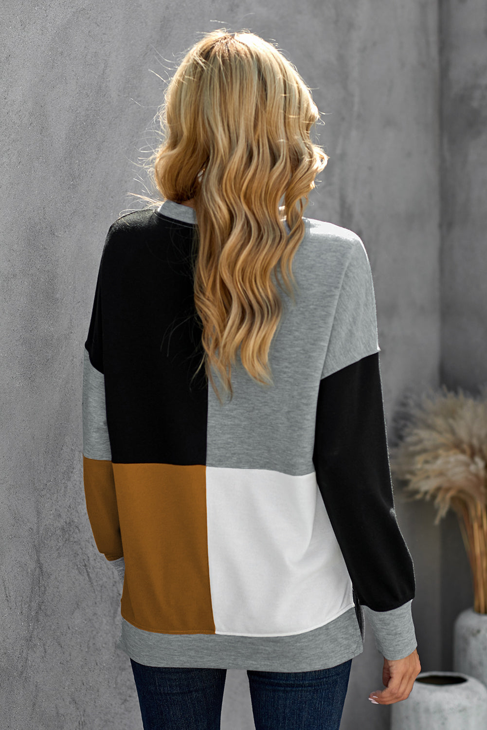 Pullover Sweatshirt for Women Women's Gray Color-Block Round Neck Long Sleeves