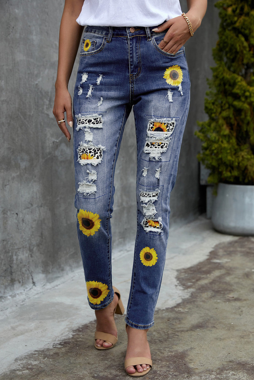 Women's Jeans with Distressed High-Rise