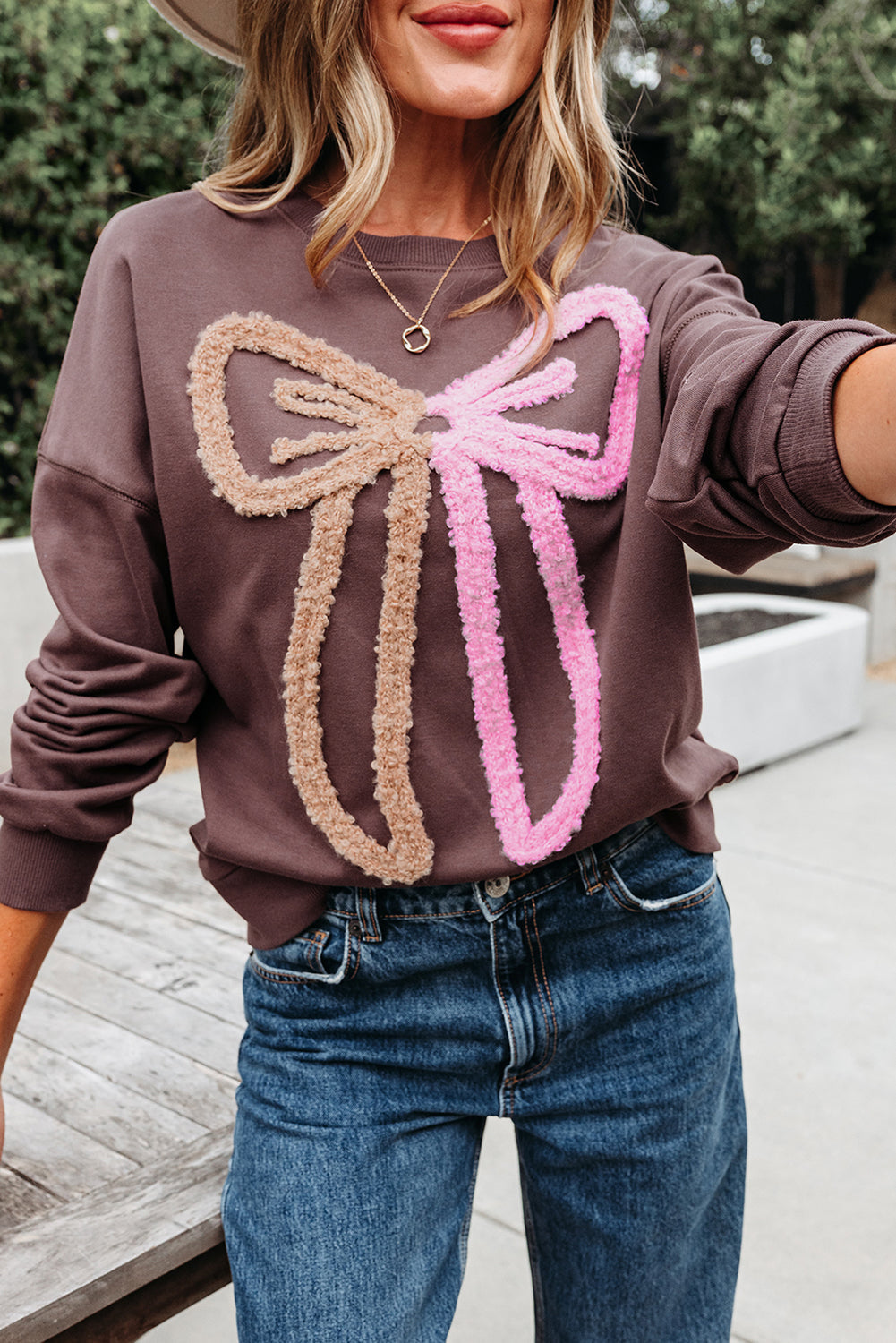 Terry Bow Contrast Bow Pattern Drop-Shoulder Sweatshirt