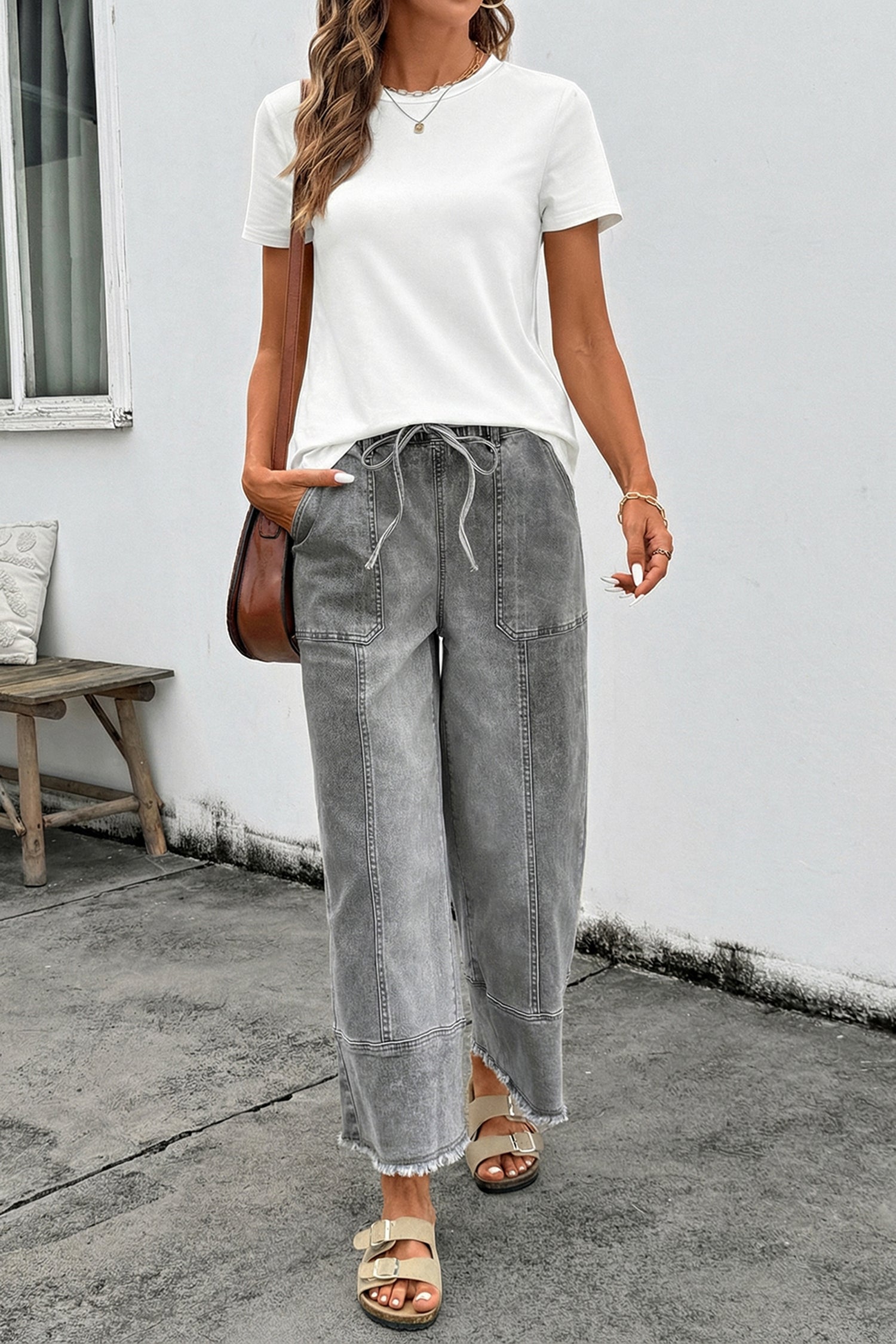 Detail Drawcord Seam Raw Hem Wide-Leg Denim Pants in Gray