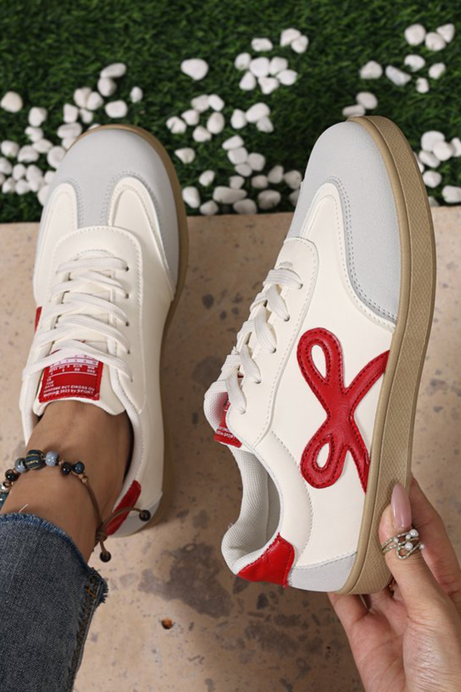 Cute Colorblock Bow Patch PU Leather Sneakers in Fiery Red