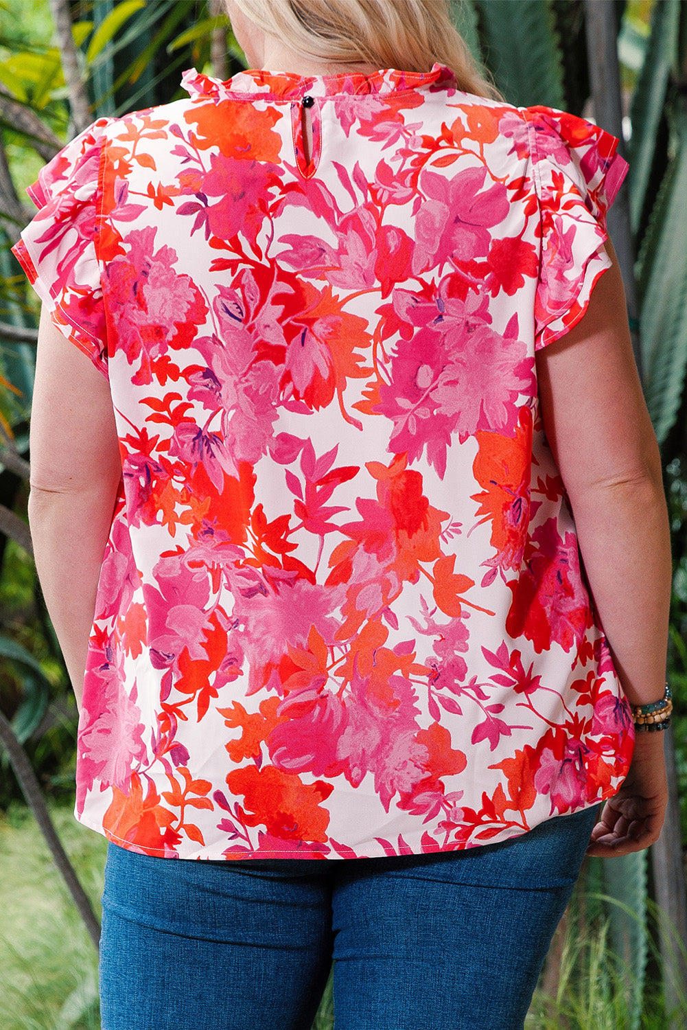 Blouse florale grande taille à col volanté et manches à volants roses