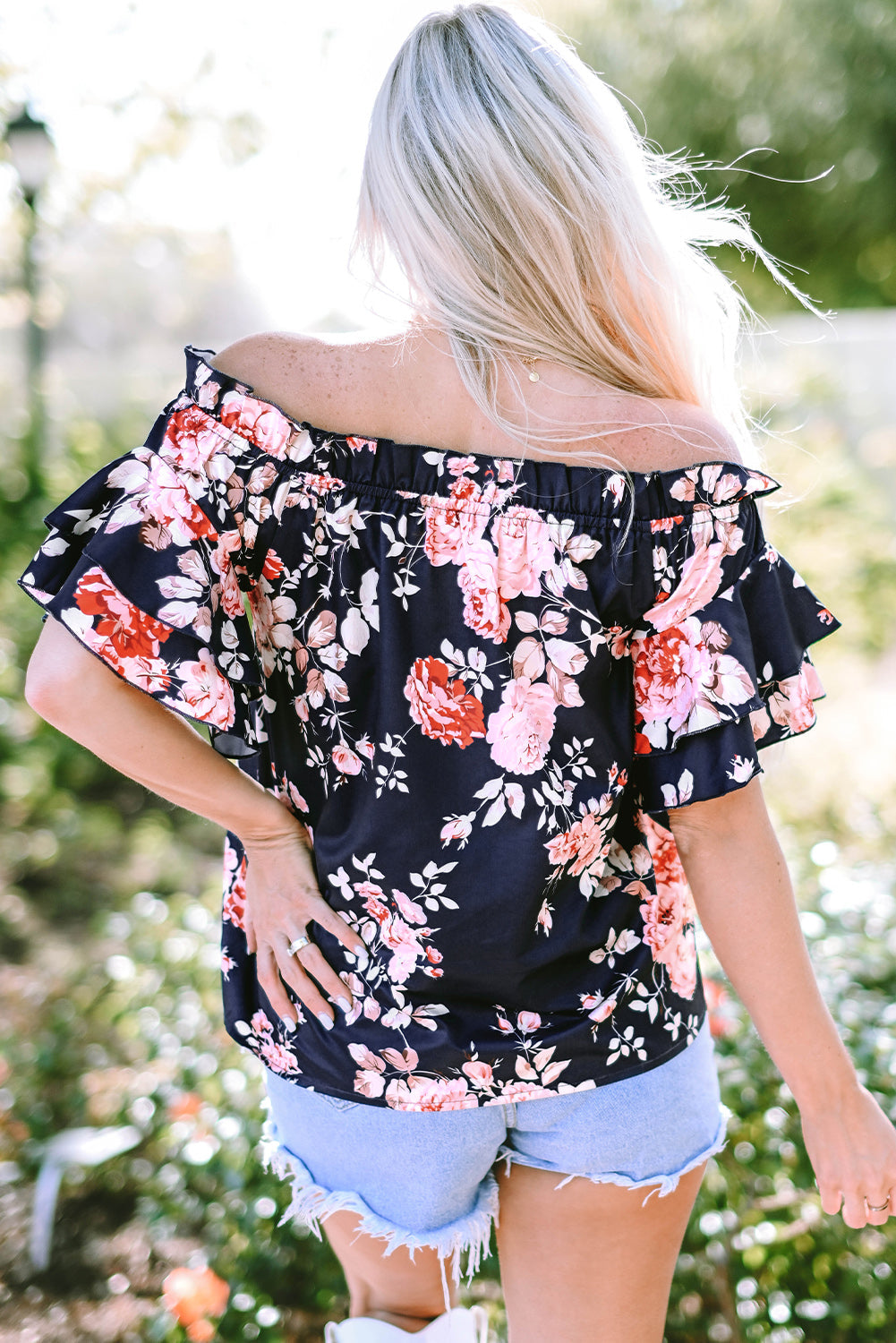 Blouse Florale À Volants Et Épaules Dénudées À Manches Volantées