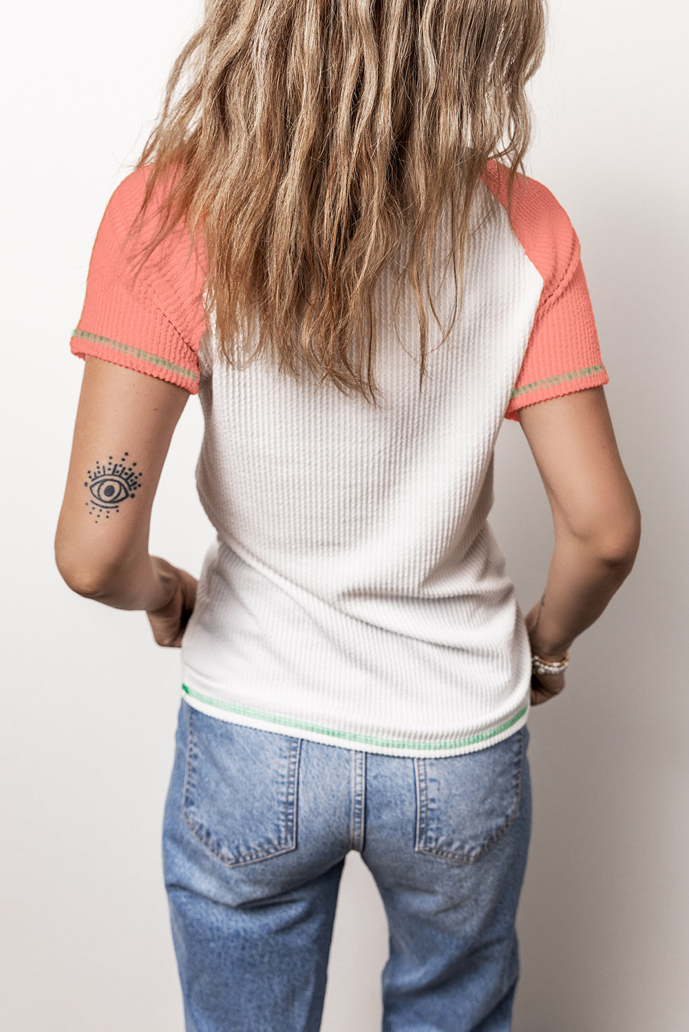 T-shirt Henley texturé à manches raglan et color block blanc