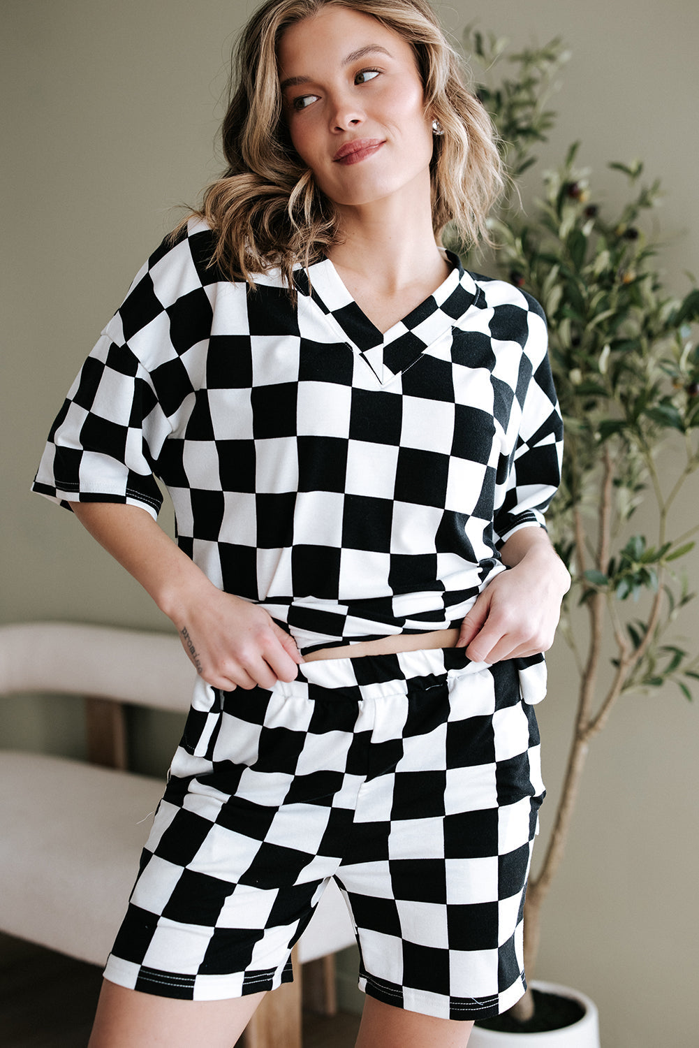 Print V-Neck Checkerboard V-Neck Loose Tee and Shorts Lounge Set