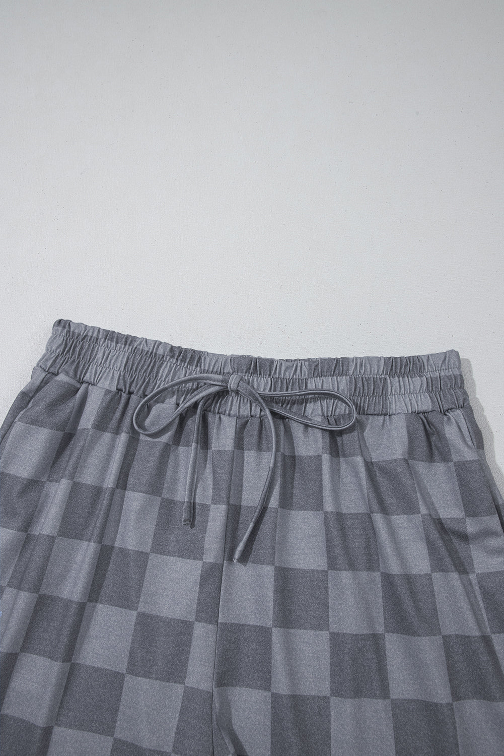 Checkered V-Neck Tee Drawcord Shorts Lounge Set in Gray