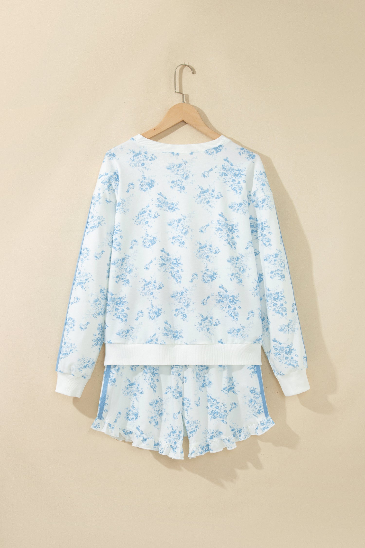 Long-Sleeved Top Floral-Print Top Ruffle Hem Shorts 2-Piece Outfit in Sky Blue