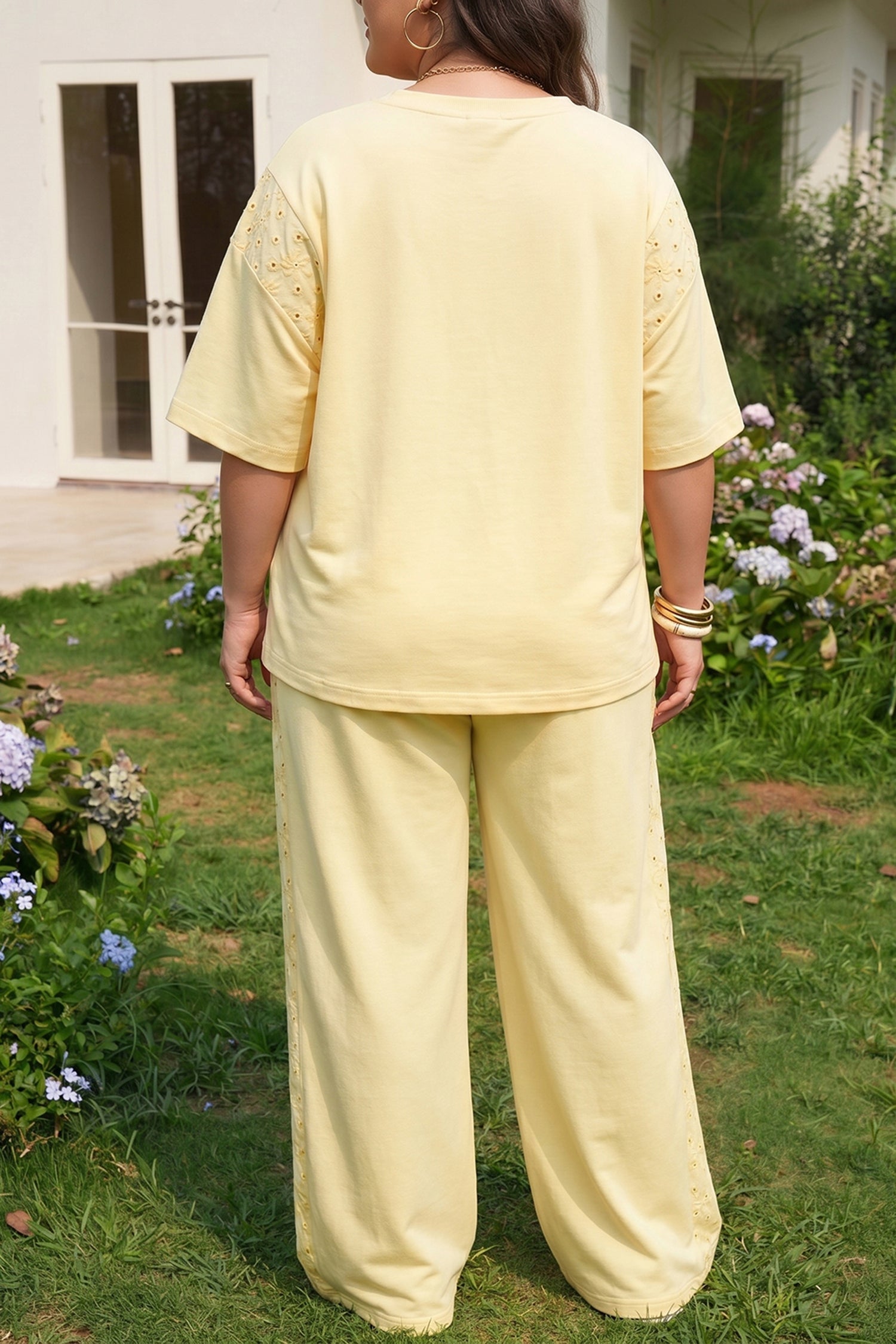 Cream Lace Solid Eyelet Panel Accent Plus Size 2pcs Outfit in Yellow