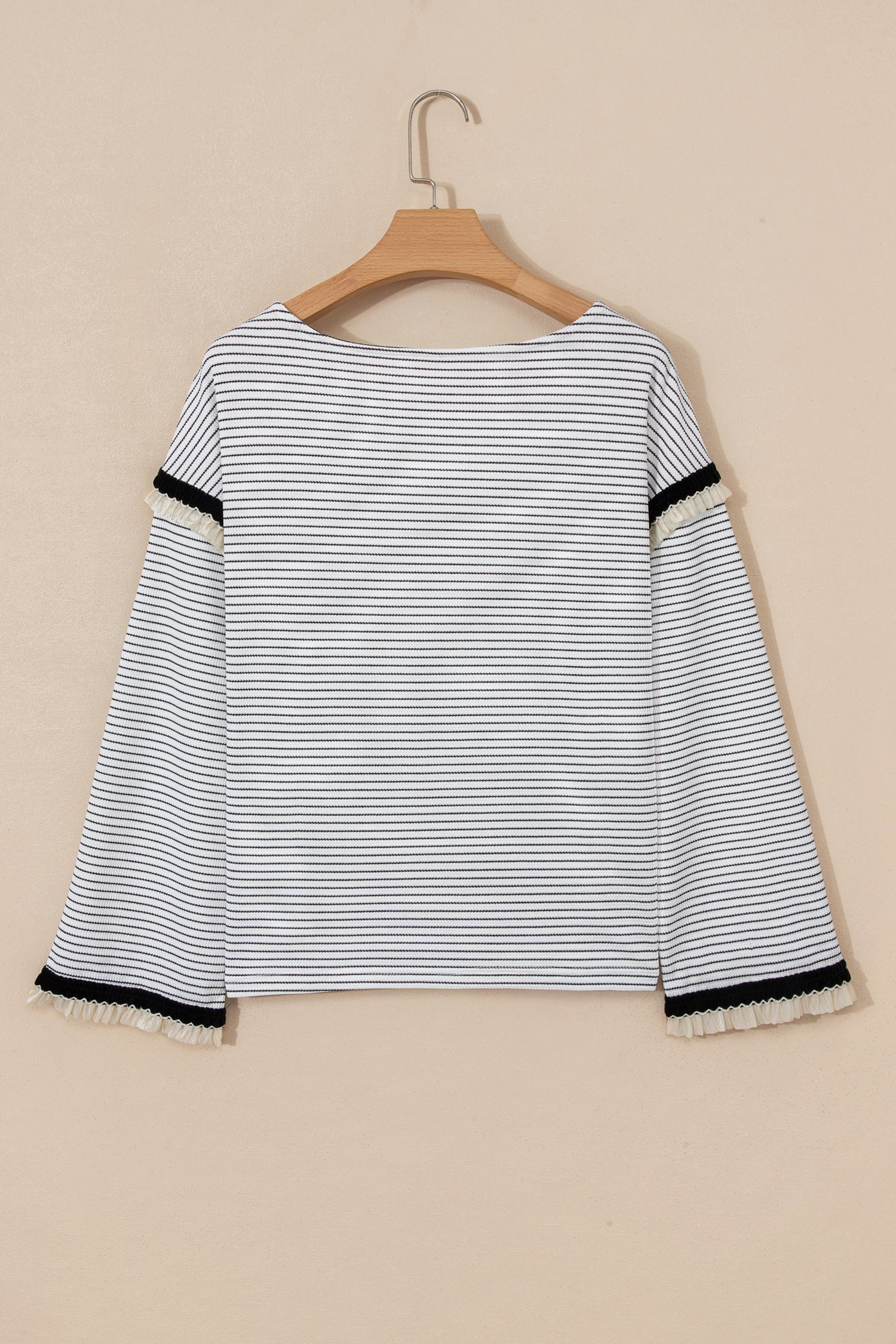 Loose Everyday Stripe Everyday Long-Sleeved Top in White