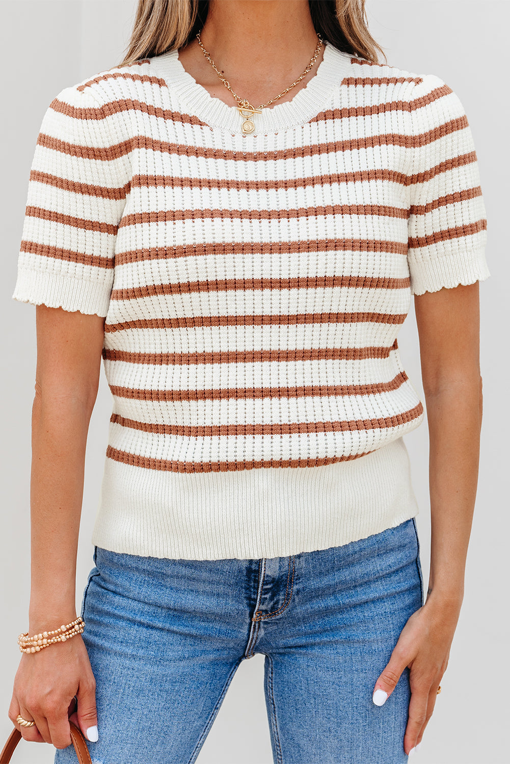 Scalloped Round-Neck Short-Sleeved Knit Top