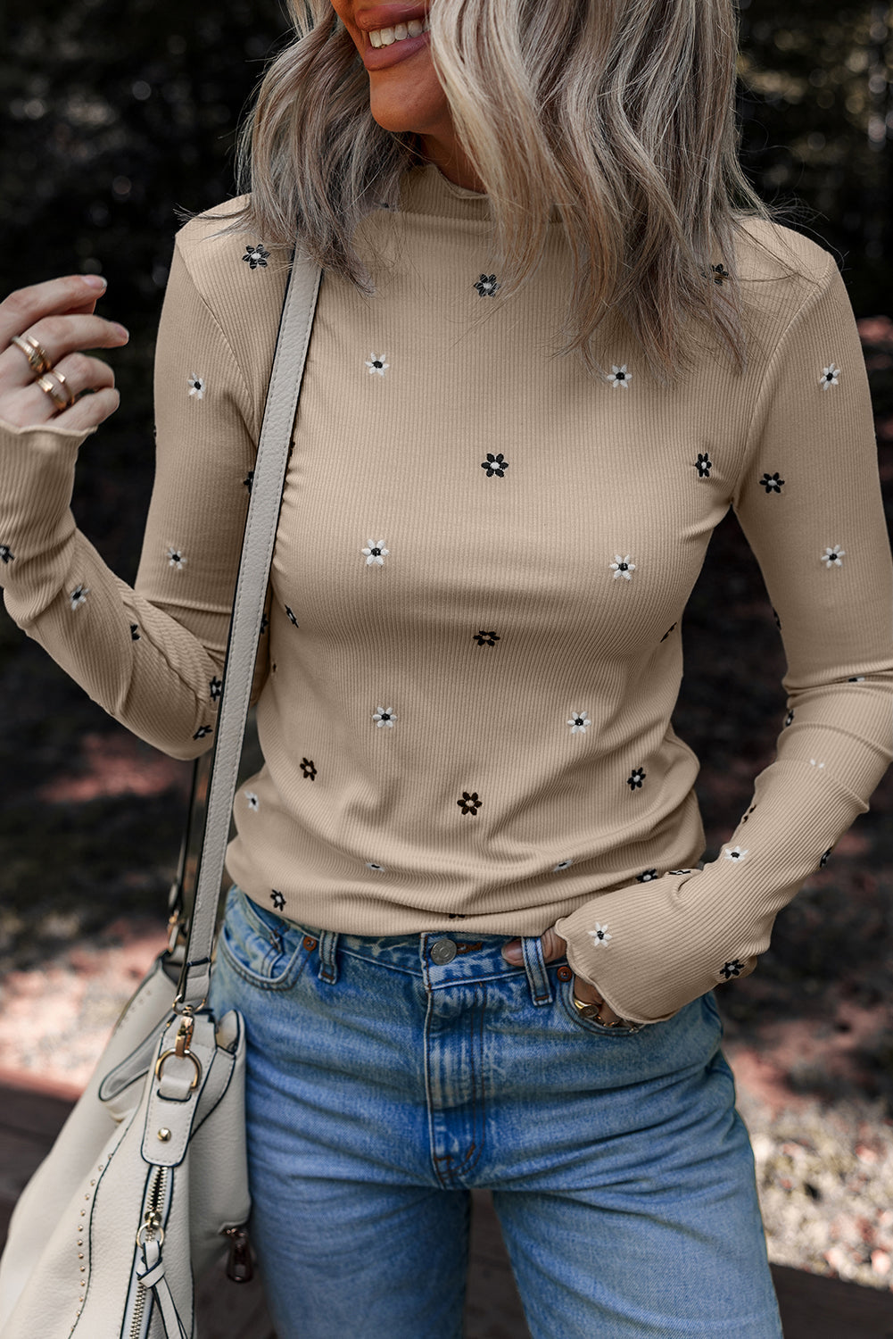 Floral Jet Stream Embroidered Detail Rib-Knit Long-Sleeved Top