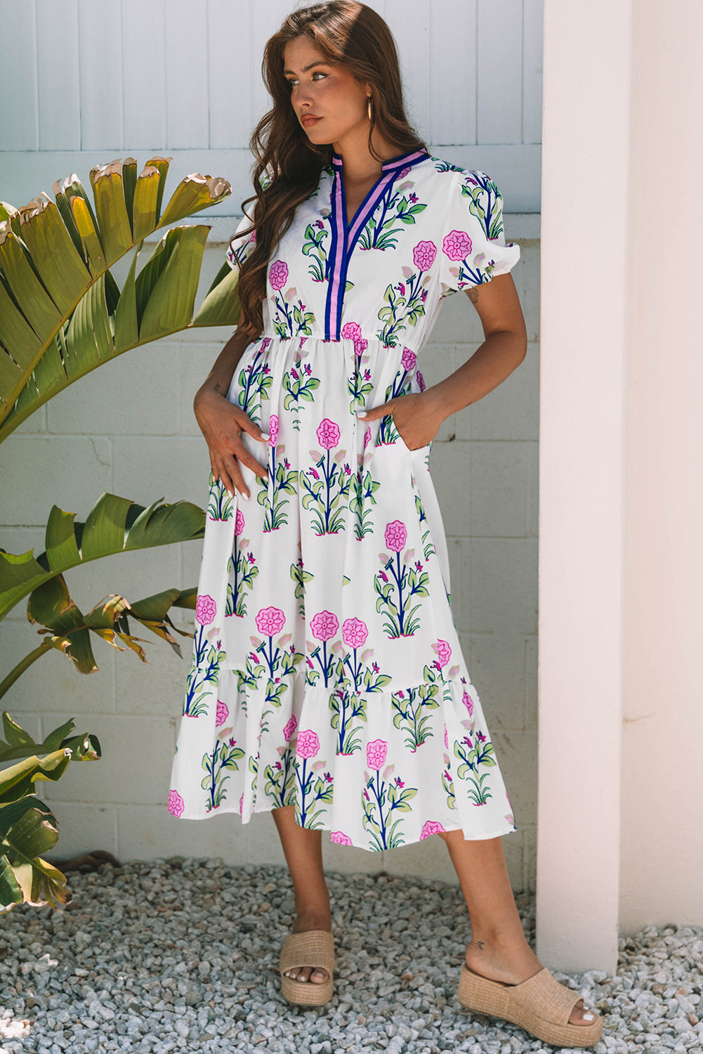 Polished Puff White Floral Short-Sleeved V-Neck Maxi Dress