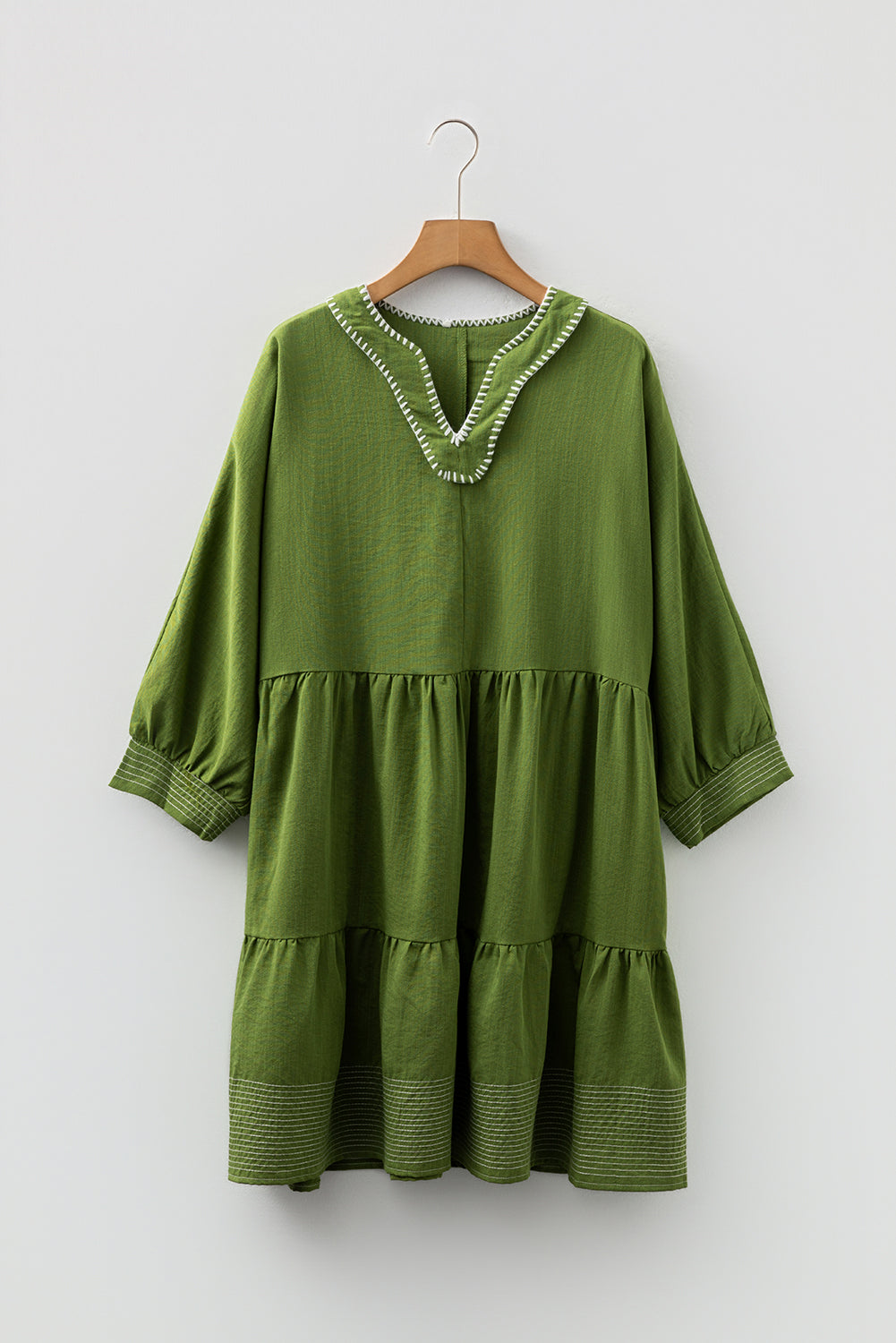 Contrast Stitched V-Neck 3/4 Sleeve Tiered Mini Dress