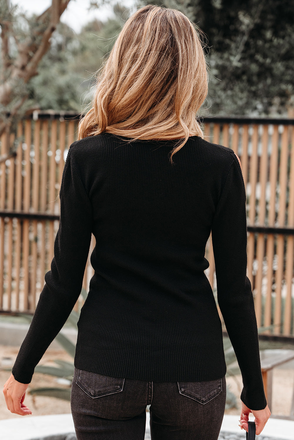Rib-Knit Knit Cold Shoulder Knit Top in Black