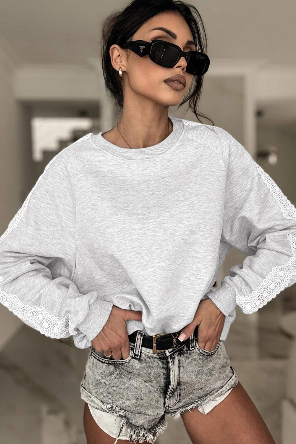 Lace Sleeve Patchwork Raglan Crew-Neck Sweatshirt