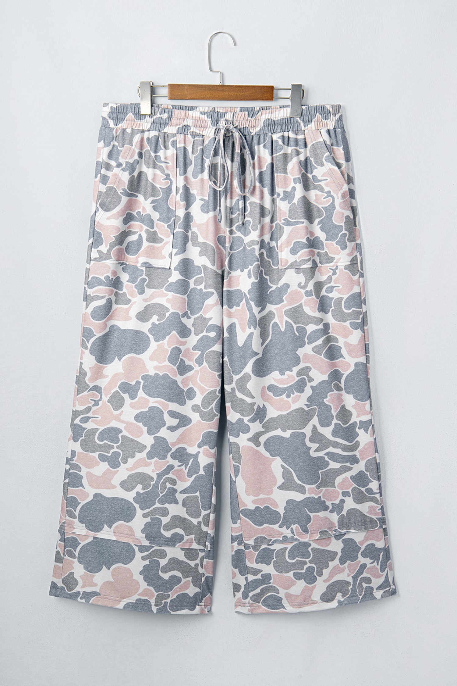 Ankle-Length Camouflage Print Plus Size Pants in Khaki