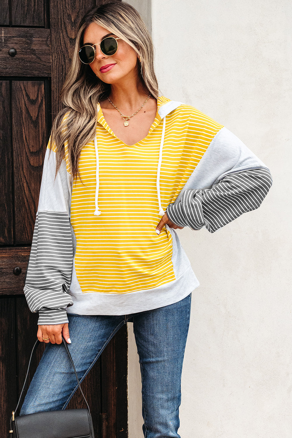 V-Neck Colorblock Drawcord Easy-Fit Fit Hooded Top