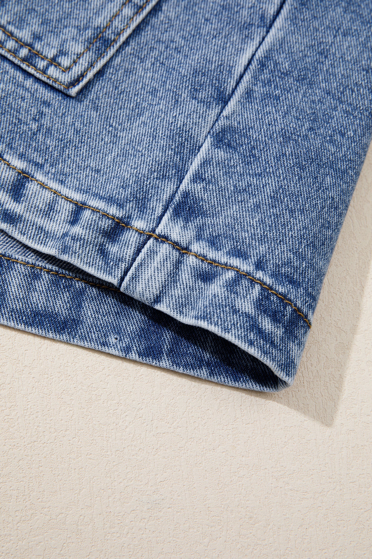 Patchwork Leather Collar Long-Sleeved Denim Jacket in Sky Blue