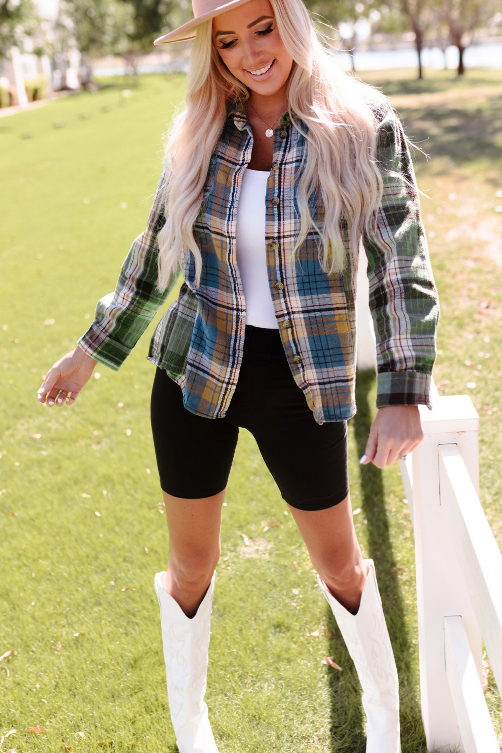 Shacket for Women Chest-Pocket Detail Button Up Plaid