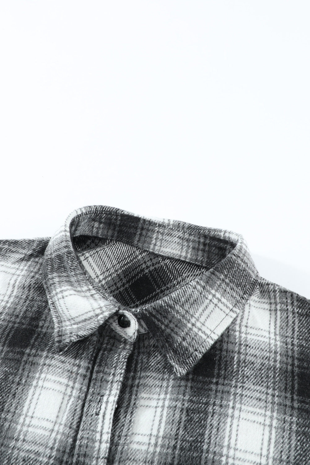 Women's Shacket Featuring Buttons Pocket-Detail Plaid
