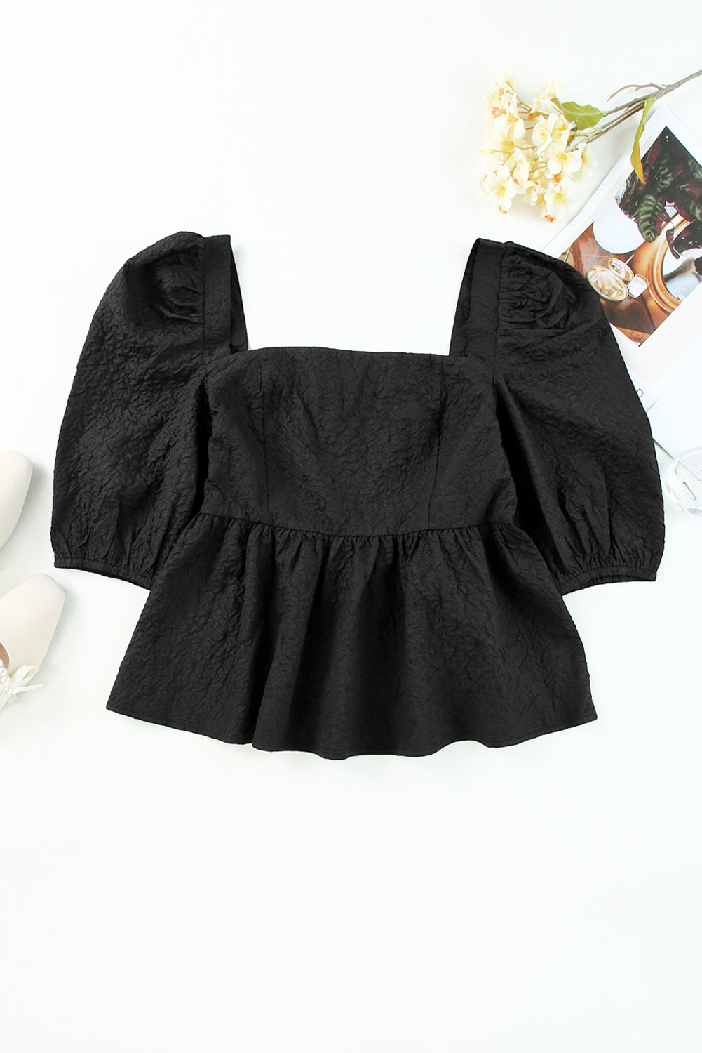 Blouse Péplum Texturée À Col Carré Et Manches Bouffantes