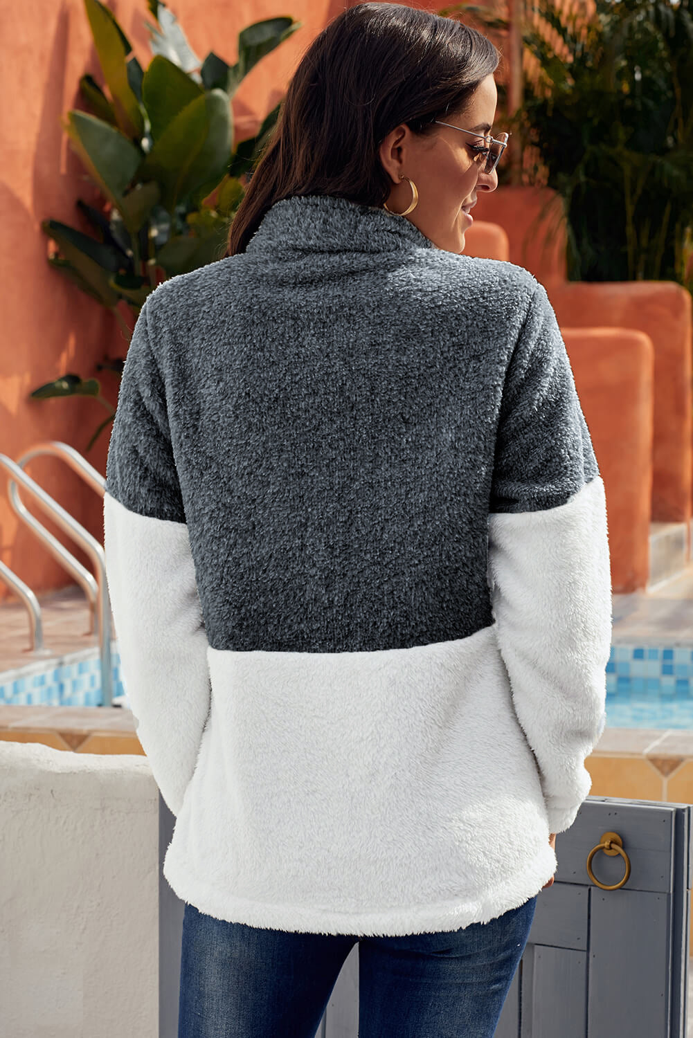 Women's Pullover with Oversize Fluffy Fleece Women Charcoal White Zip Neck