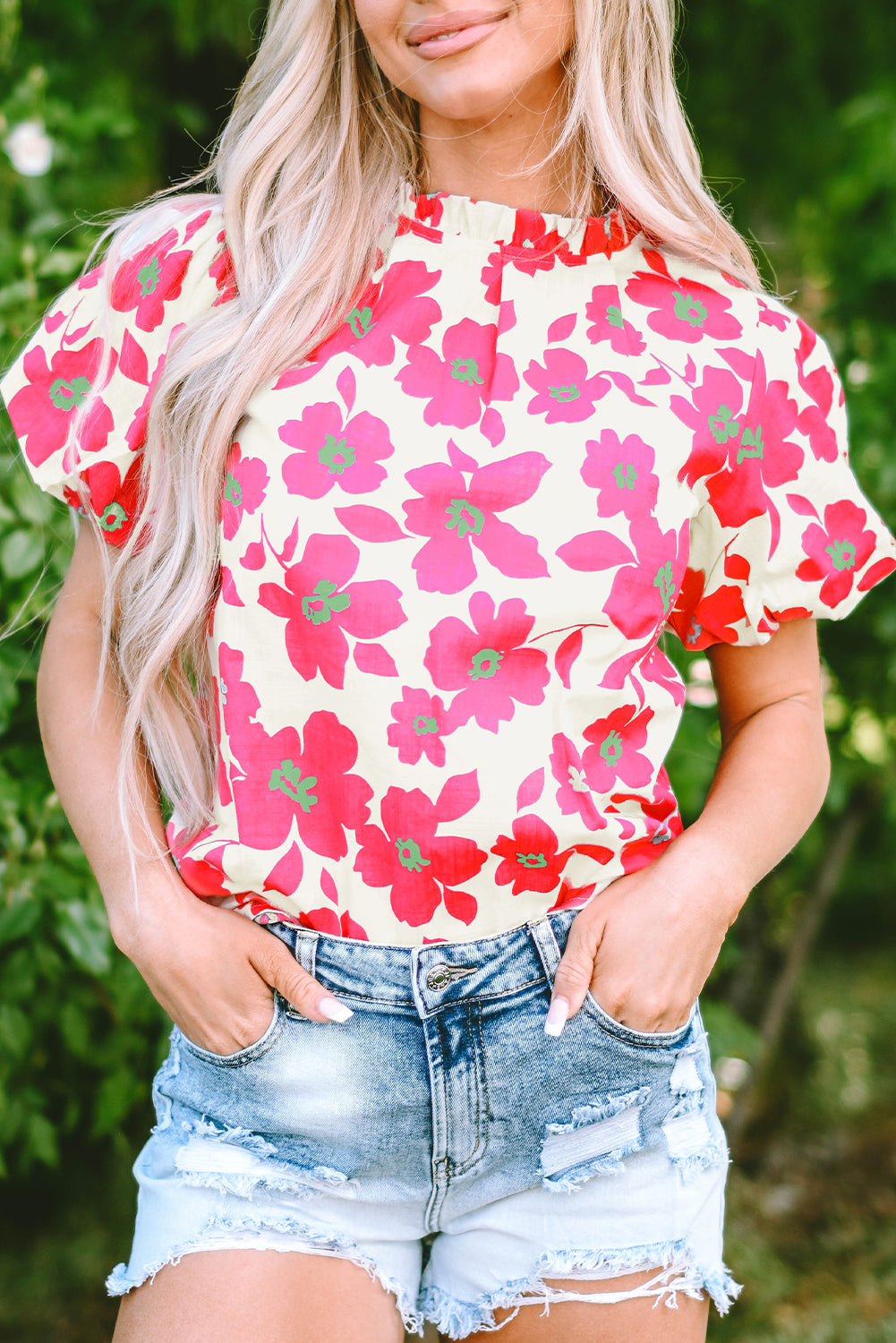 Blouse Fleurie À Manches Bouffantes Et Encolure À Volants