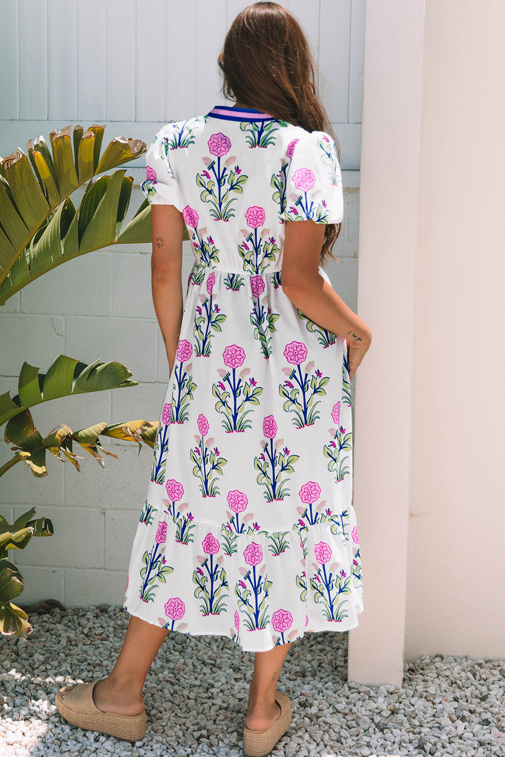Polished Puff White Floral Short-Sleeved V-Neck Maxi Dress