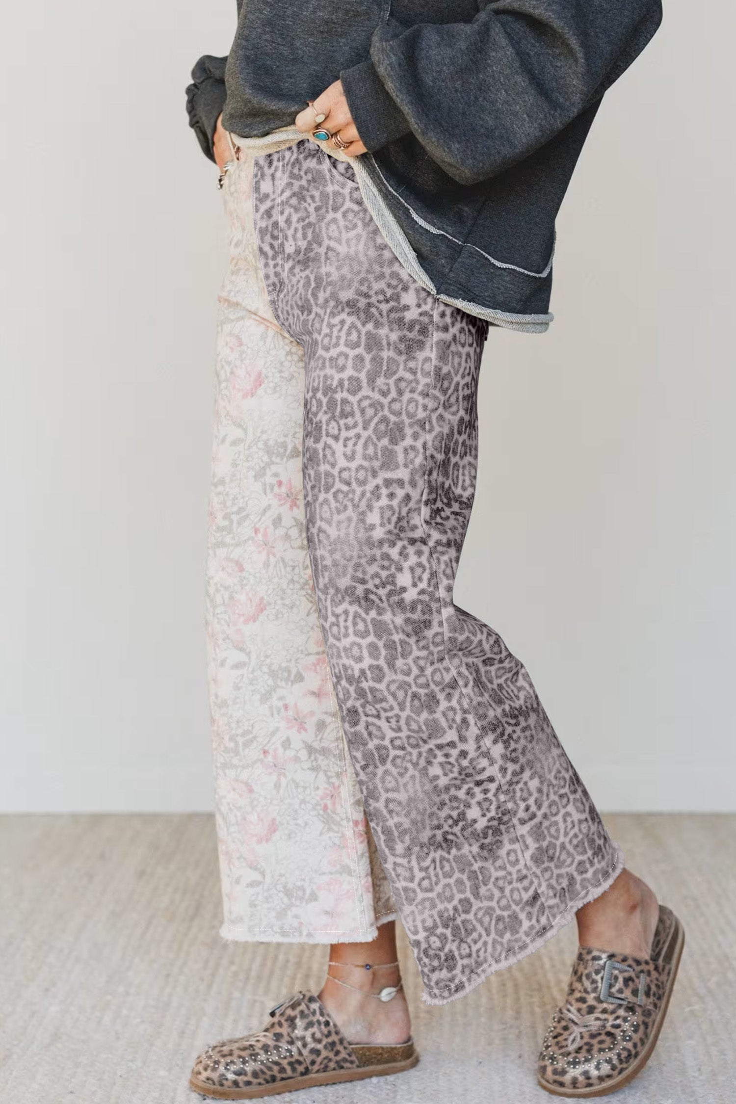 Retro Floral Leopard Contrast Patchwork Raw Hem Jeans in Multicolour