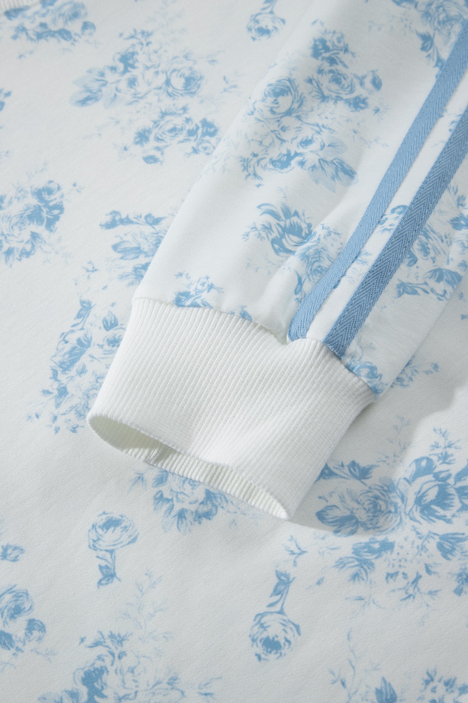 Long-Sleeved Top Floral-Print Top Ruffle Hem Shorts 2-Piece Outfit in Sky Blue