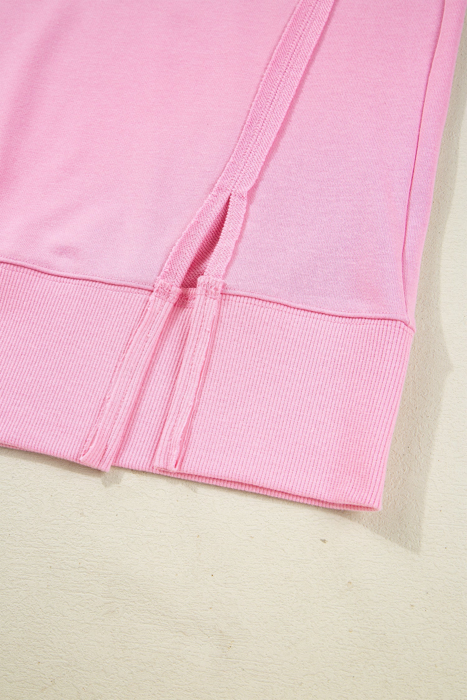 Bow Sequin XOXO Letter Graphic Exposed Seam Baggy Sweatshirt