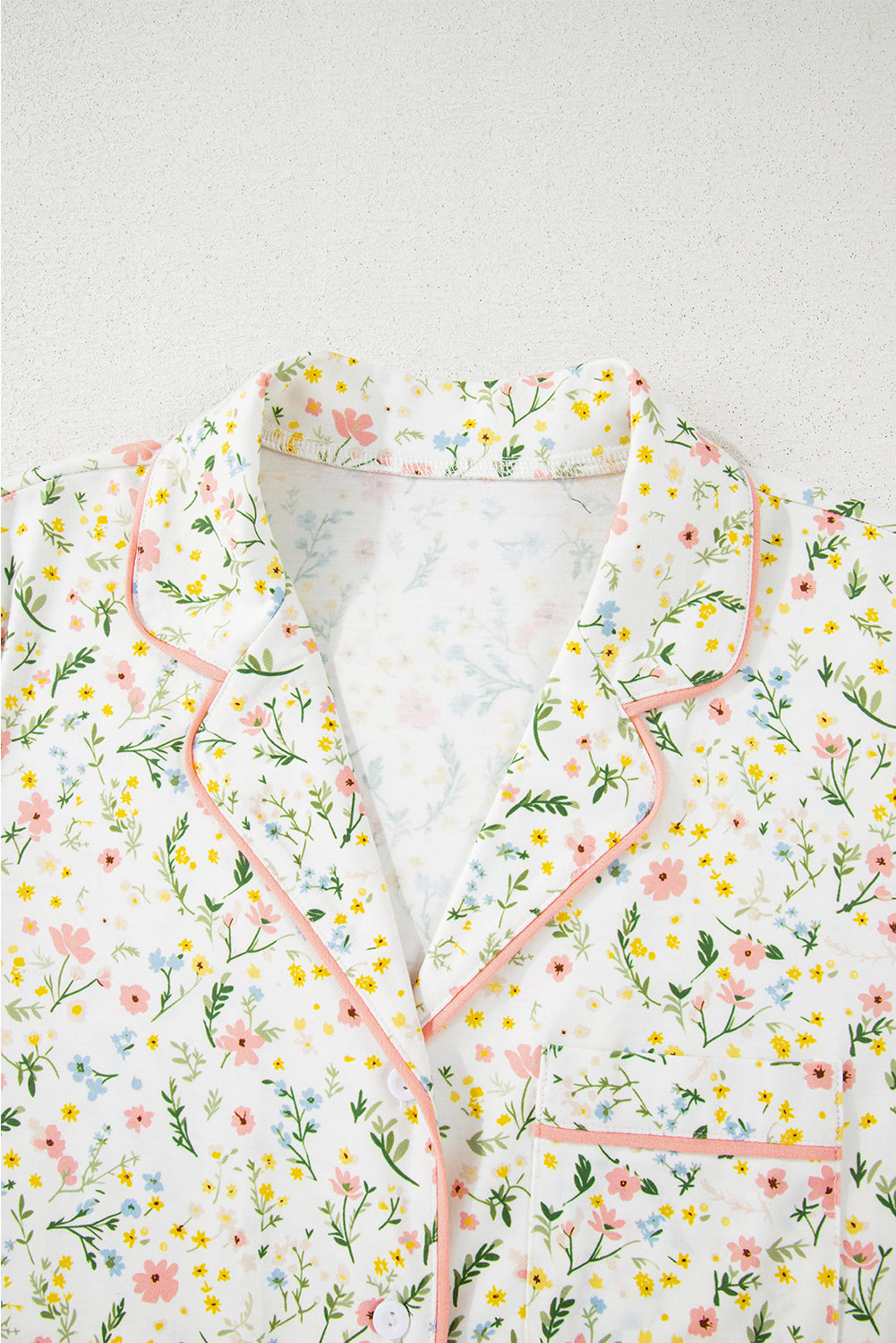Contrast Pipping Floral-Print Pipping Short Pajamas Set Style