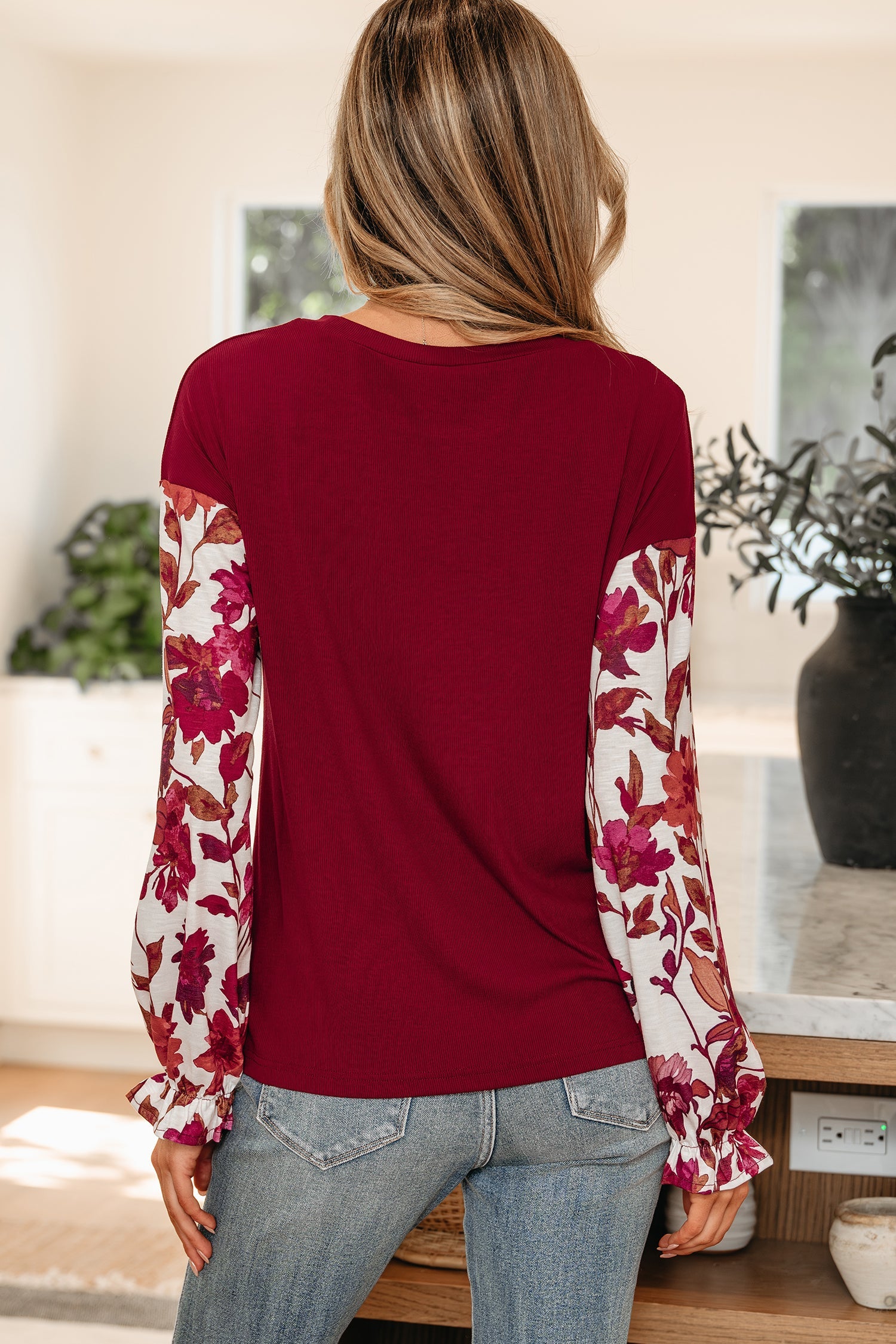Contrast Solid Floral Sleeve Rib-Knit Long-Sleeved Top