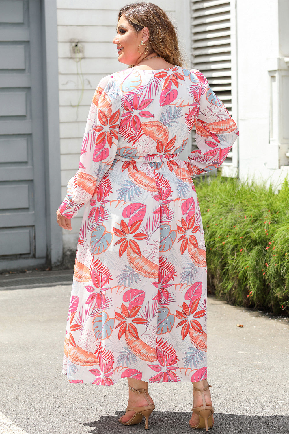 Robe longue taille haute à imprimé palmiers tropicaux et cravate grande taille