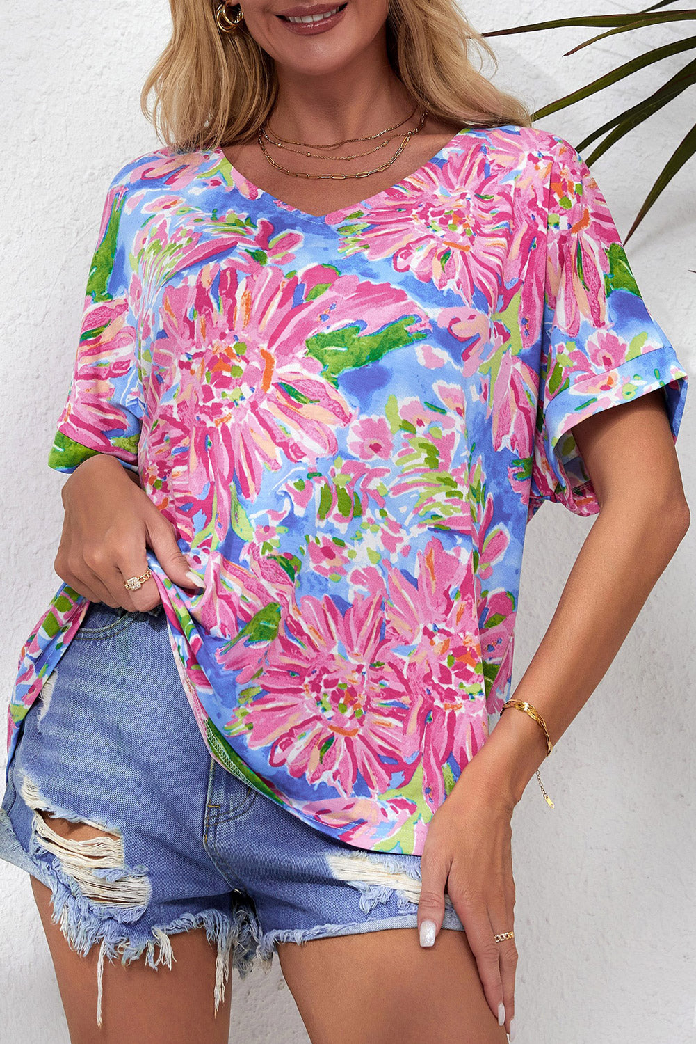 Women's Pink Floral-Print Print V Neck T Shirt
