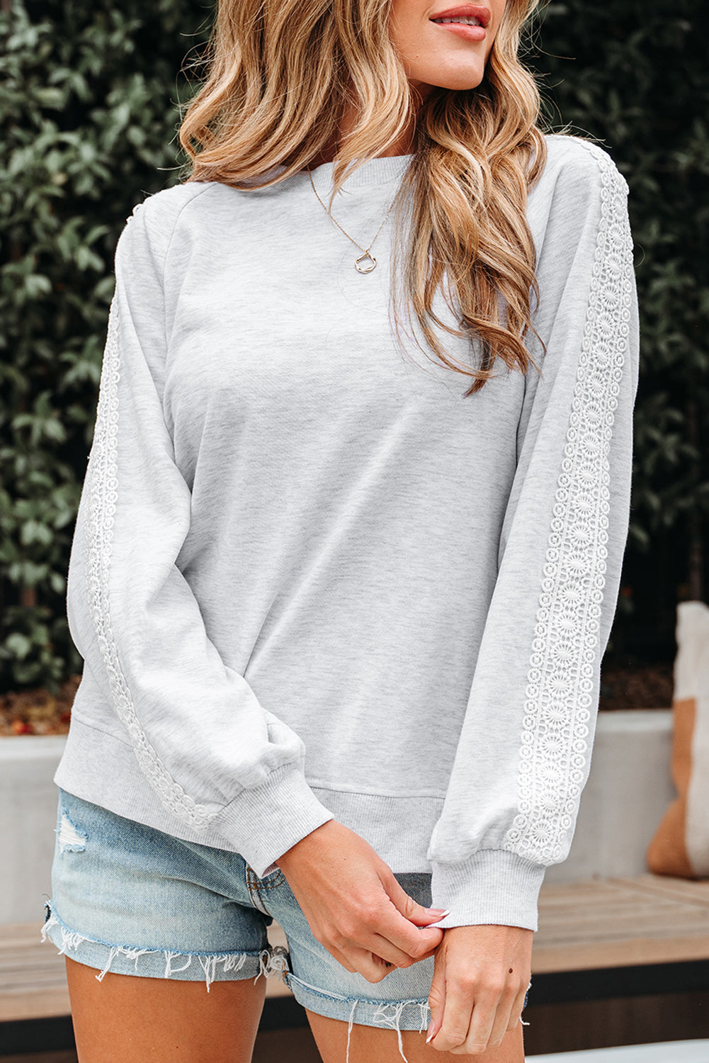 Lace Sleeve Patchwork Raglan Crew-Neck Sweatshirt