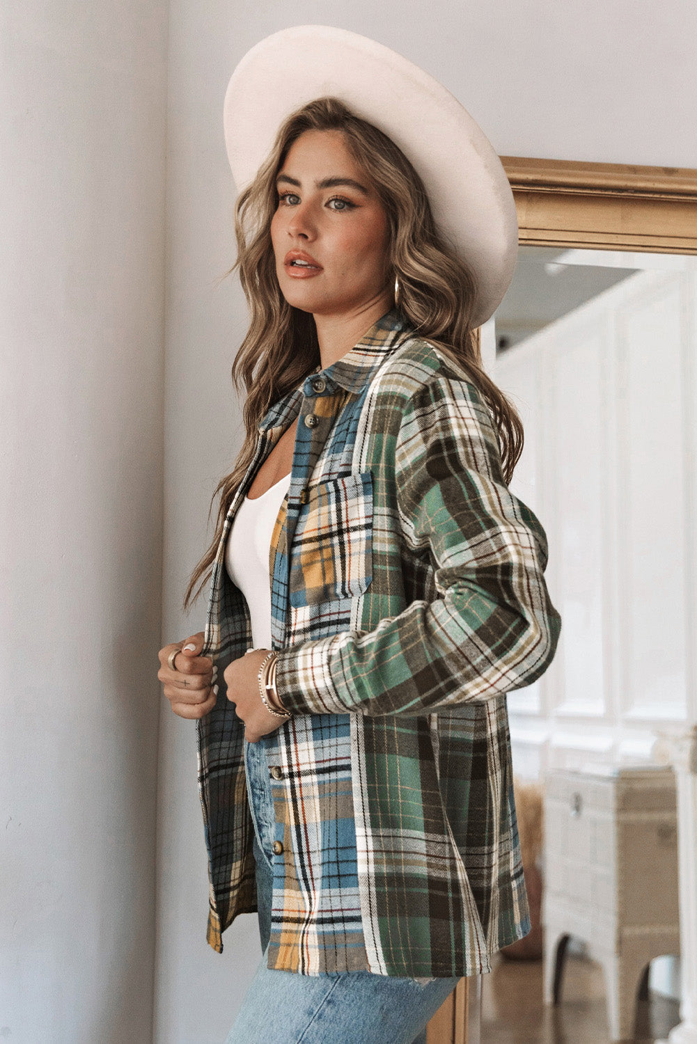 Shacket for Women Chest-Pocket Detail Button Up Plaid
