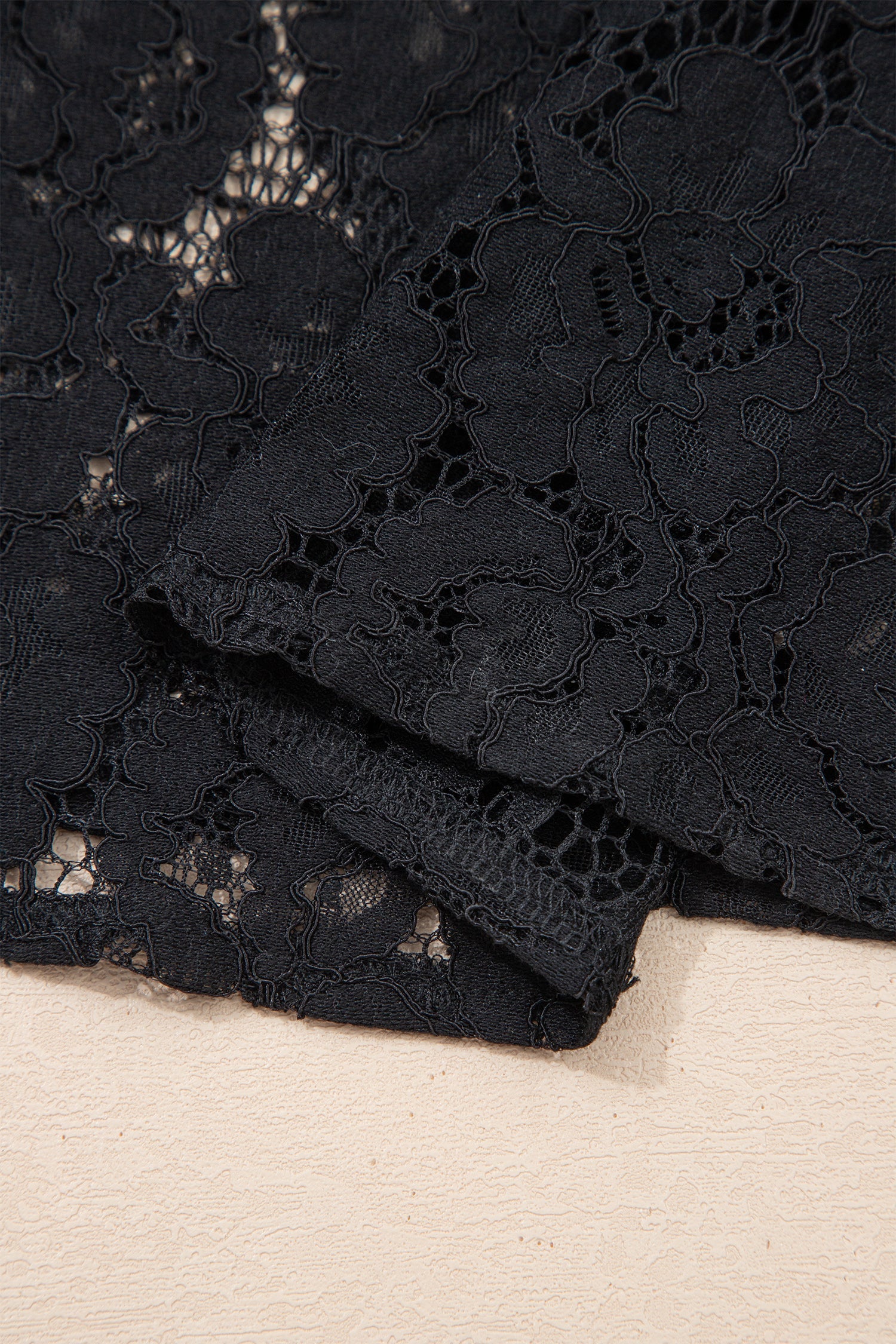 Lace Tie Overlay Tassel Short-Sleeved Beach Vacation Loose Maxi Dress in Black