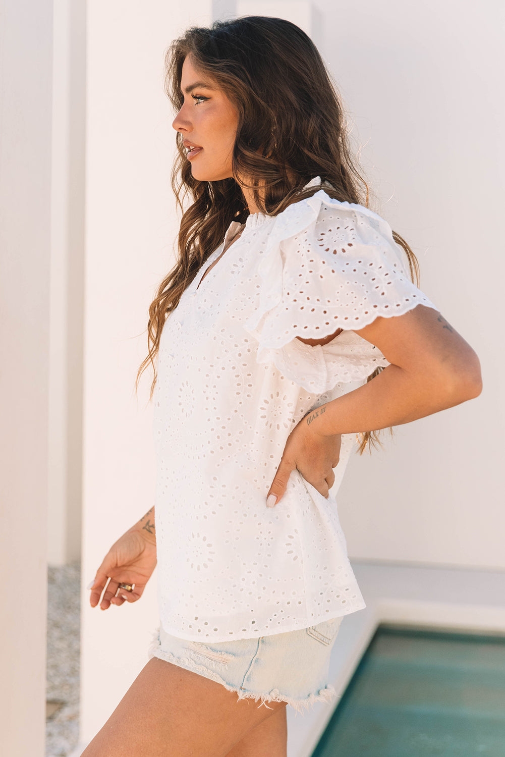 Anglaise Ruffle Broderie Ruffle Short-Sleeved Blouse in White