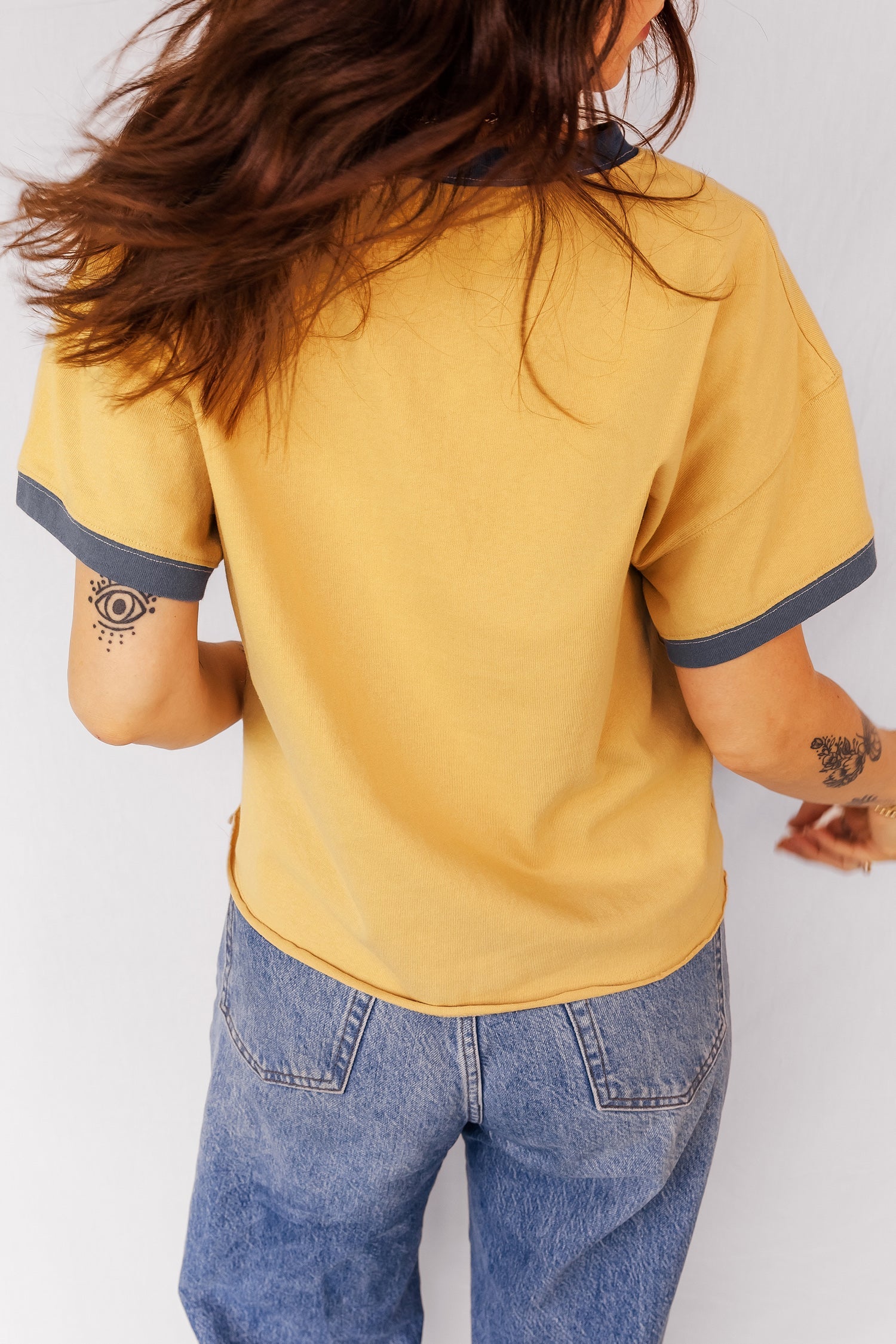 Contrast Trim Raw Hemline Short-Sleeved Loose Top
