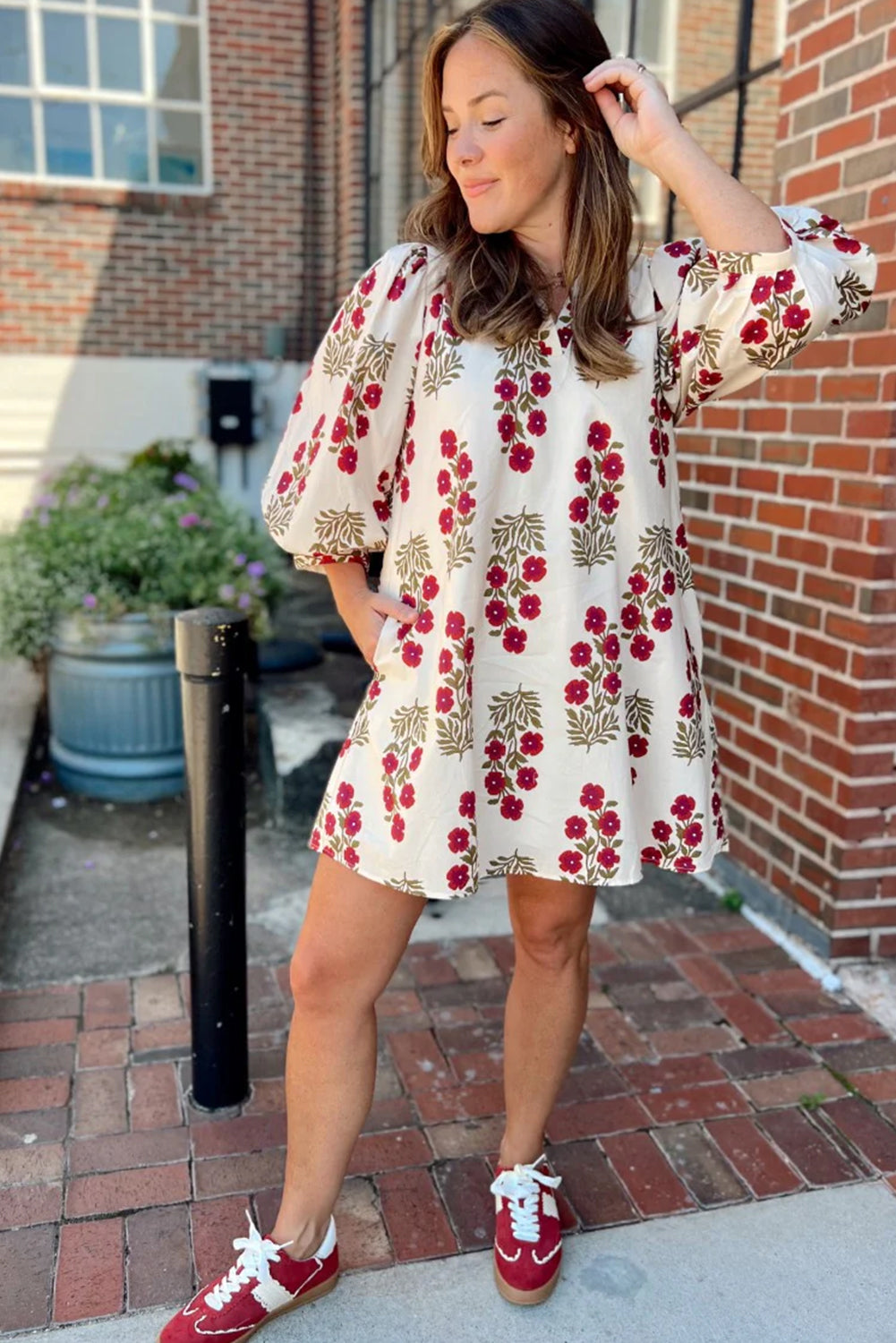 V-Neck 3/4 Floral-Print 3/4 Sleeve Loose Mini Dress in White