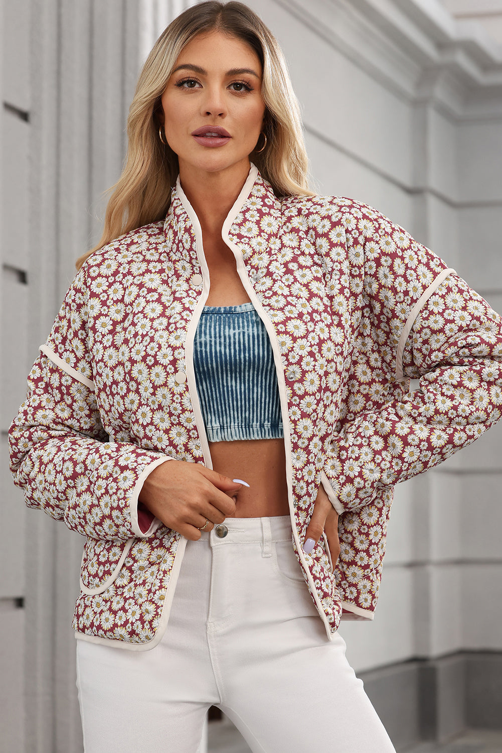 Edge Floral-Print Contrast Pocket-Detail Stand-Neck Jacket in Pink