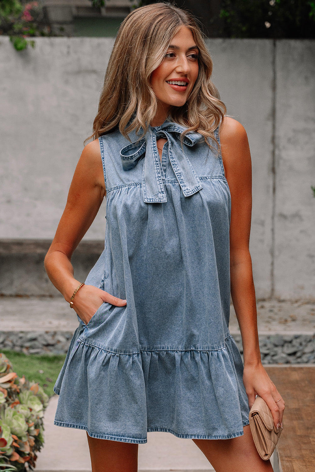 Sleeveless Bowknot Neck Ruffled Chambray Dress