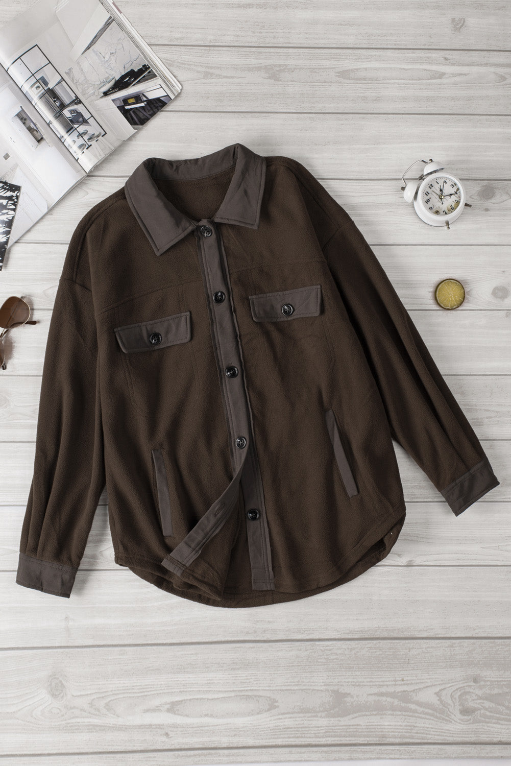 Veste chemise boutonnée marron à col rabattu